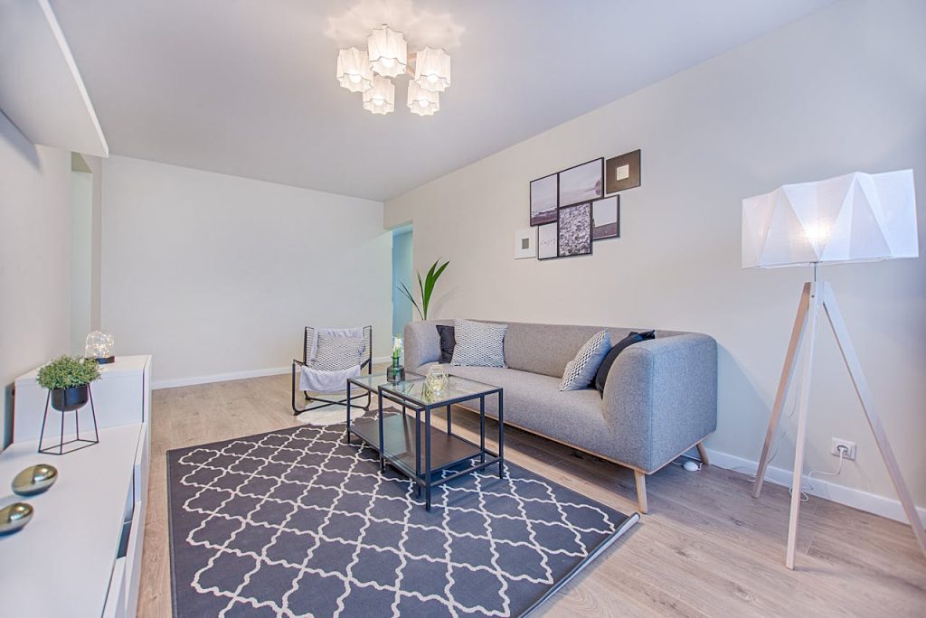 Is it Better to Sell a House Furnished or Unfurnished?
